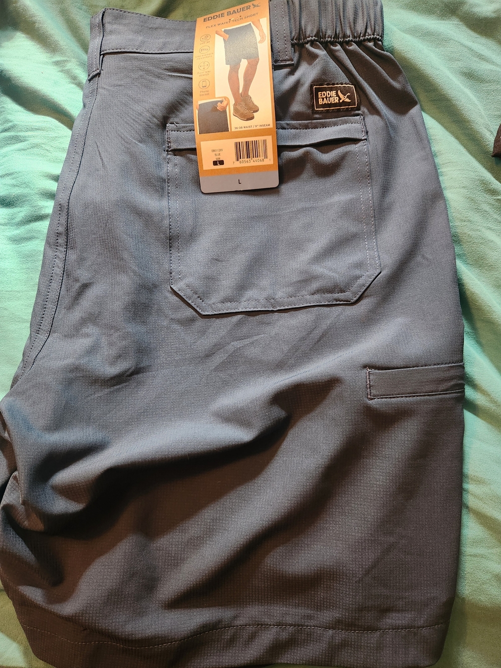 Eddie Bauer Men's Shorts in Slate Blue